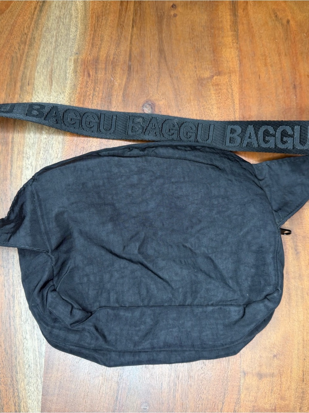 BAGGU Black Crossbody Sling Bag